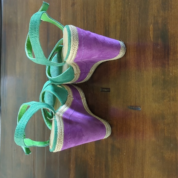 Express Wedge Heels - Picture 2 of 6